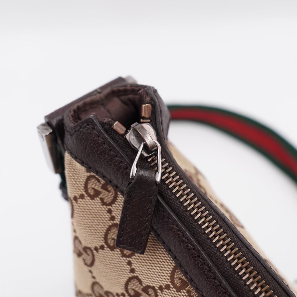 ❌️❌️SOLD❌️❌️BD41❤️ GUCCI Monogram Web Halfmoon Crossbody Bag - Picture 10 of 16